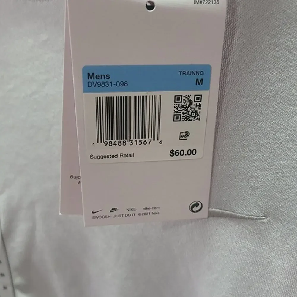 Nike Sportswear Essential Tee White Men's Medium NWT MSRP $60